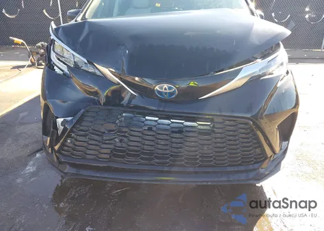 2022 Toyota Sienna Xse z USA, uszkodzony, nr VIN 5TDXSKFC2NS044270